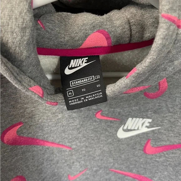 Nike Kids XL All Over Print Hoodie Sportswear 3D Pink Nike Logo Standard Fit - Picture 7 of 7
